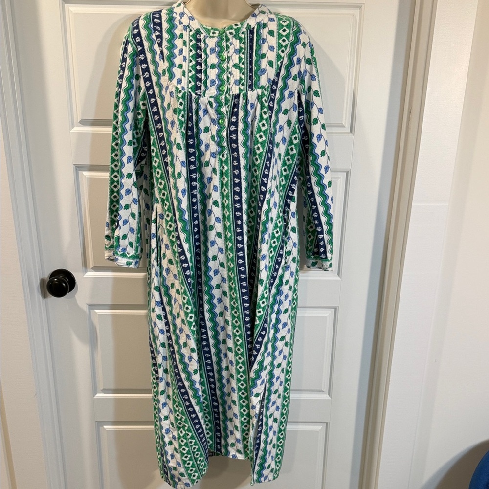 La Cera flannel nightgown dress small